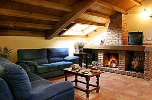 Asturias, Sal�n con chimenea